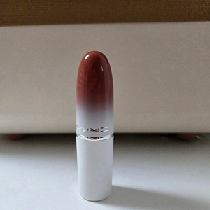 새제품 맥 립스틱 분위기 있는 웜 레드누드컬러 촉촉한타입 ﻿