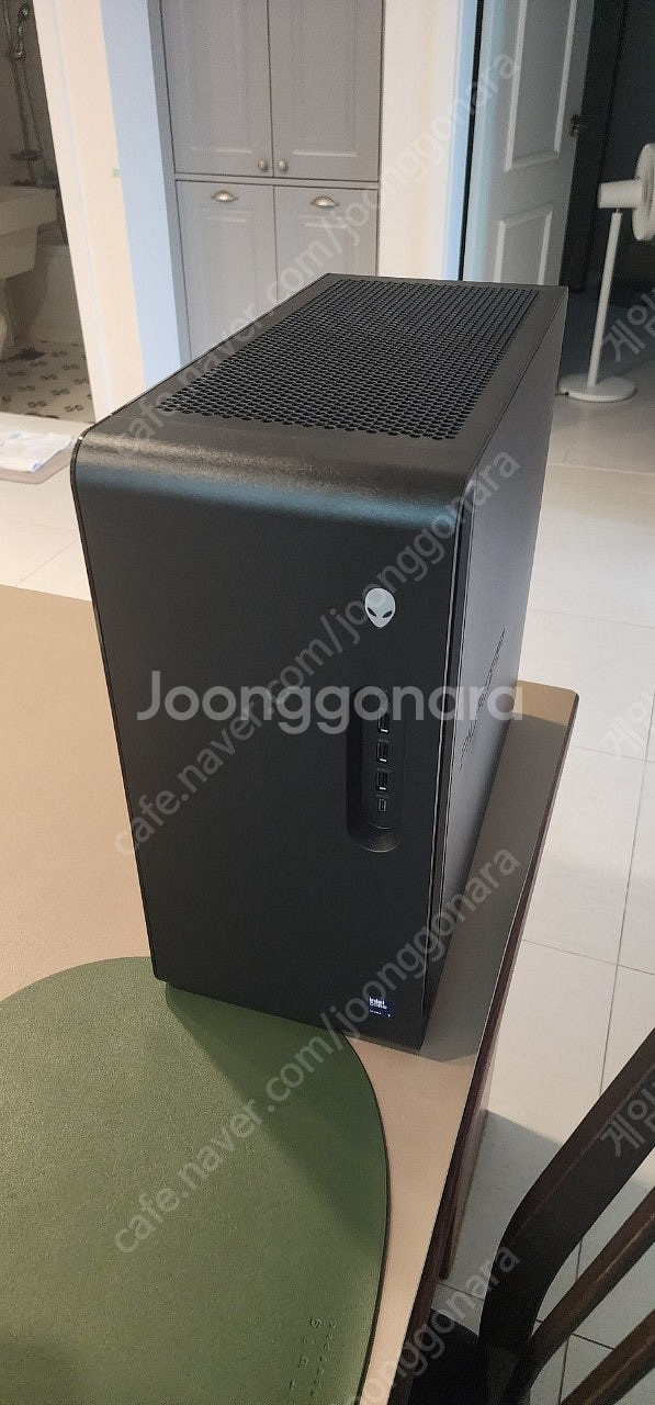 에일리언웨어 아우라 데스크탑 act1250 rtx508...--1