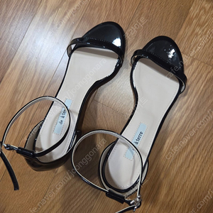 드아떼르 가죽 구두 판매합니다 (235)