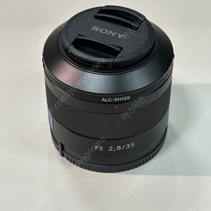 SONY SEL35F28Z / 35mm / 짜이즈 렌즈 팝니다.