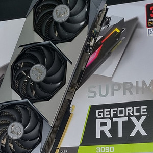 MSI RTX 3090 슈프림X D6X 24GB 팝니다.