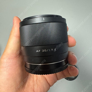 빌트록스Viltrox 35mm F1.7 X 렌즈 민트 급 팝니다(후지, 소니)