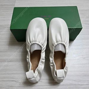 꺌랑 주름플랫슈즈 235사이즈 새상품