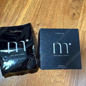 몰바니 글로우 슬릭 쿠션 01포슬린