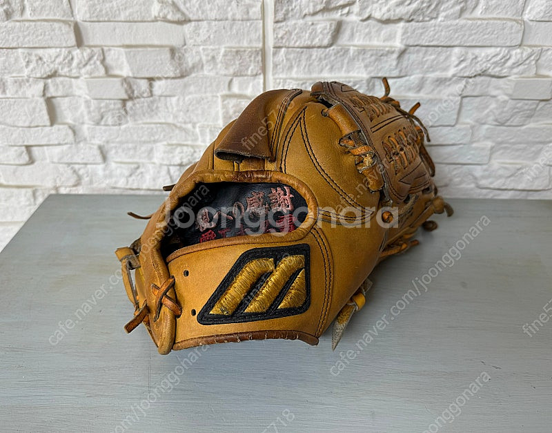 미즈노 프로 빅엠 노스킵 오더 투수 12인치 야구 글러브--0