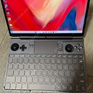 Gpd win max2(32g 1t 6800u lte내장) 베터리신품 교체한 제품 판매