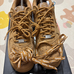 나이키x슈프림 된장포스 275사이즈