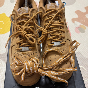 나이키x슈프림 된장포스 275사이즈
