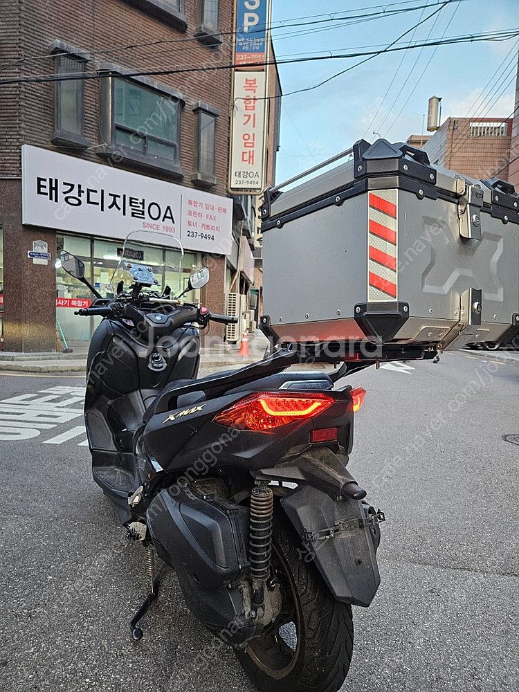 경기 수원) 20년식 xmax300 최저가로 판매합니다...--5