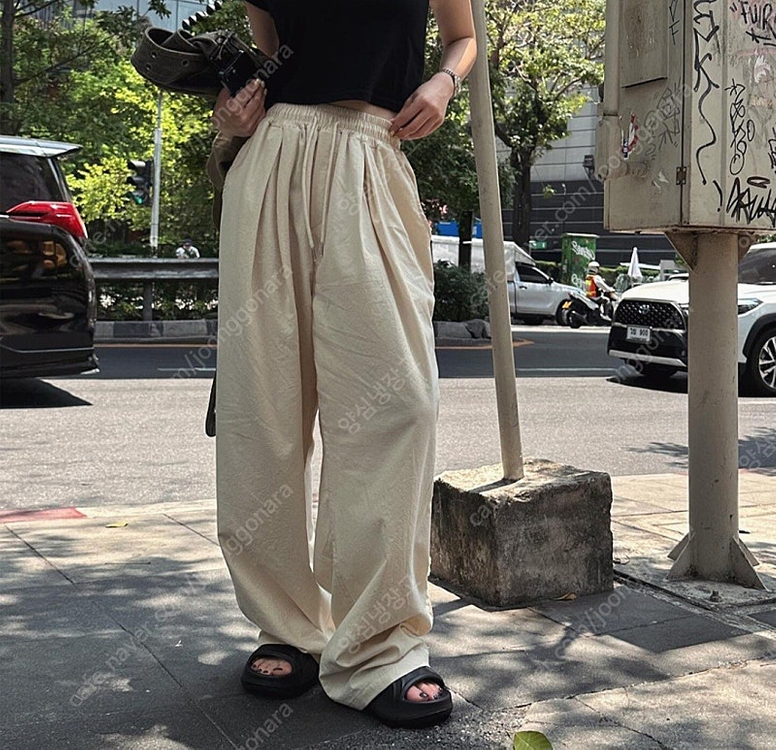 먼데이오프 와이드 밴딩 린넨팬츠. 런던플랏 릿킴 로웨어텀 트렌디어패럴 커먼유니크 보헤미안서울 슬로우앤드 브론 바이베... 이미지