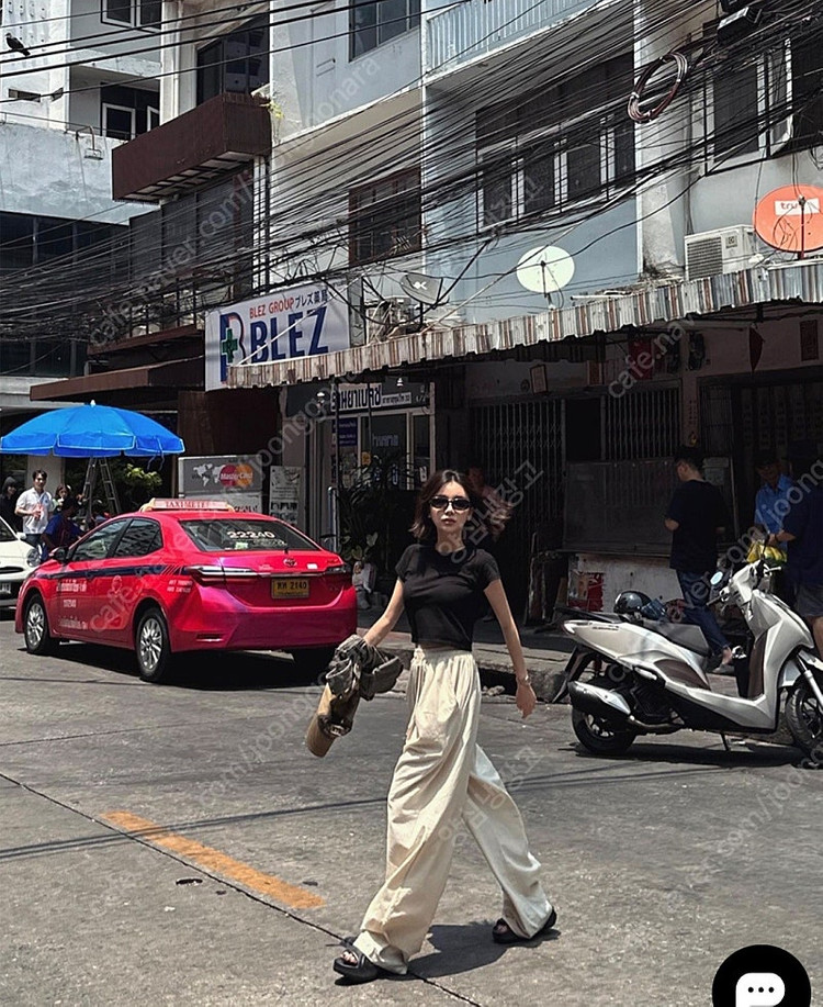 먼데이오프 와이드 밴딩 린넨팬츠. 런던플랏 릿킴 로웨어텀 트렌디어패럴 커먼유니크 보헤미안서울 슬로우앤드 브론 바이베... 이미지