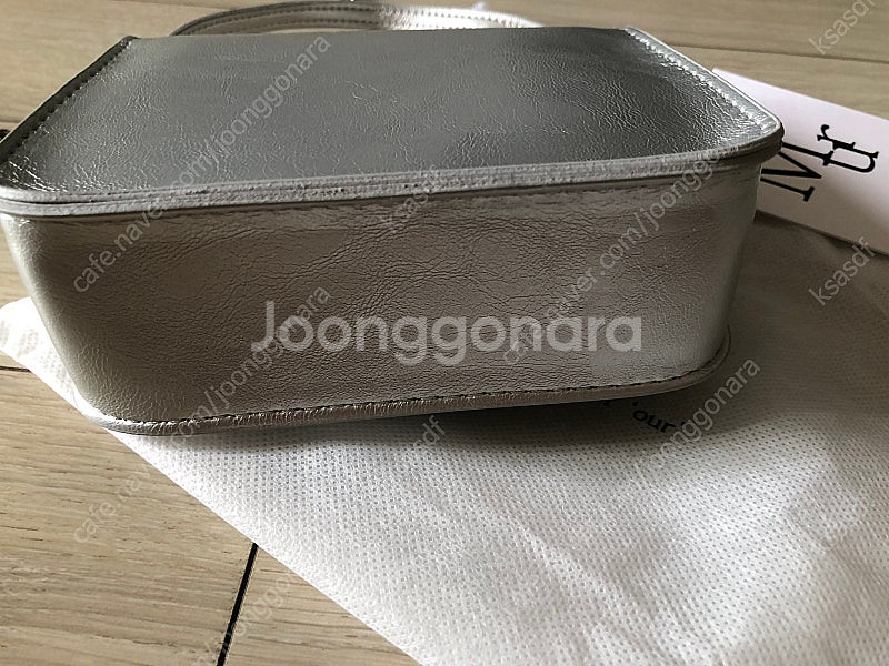 (새상품)무르 레터백 실버--3