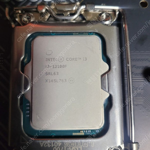 인텔 i3 12100f 13100