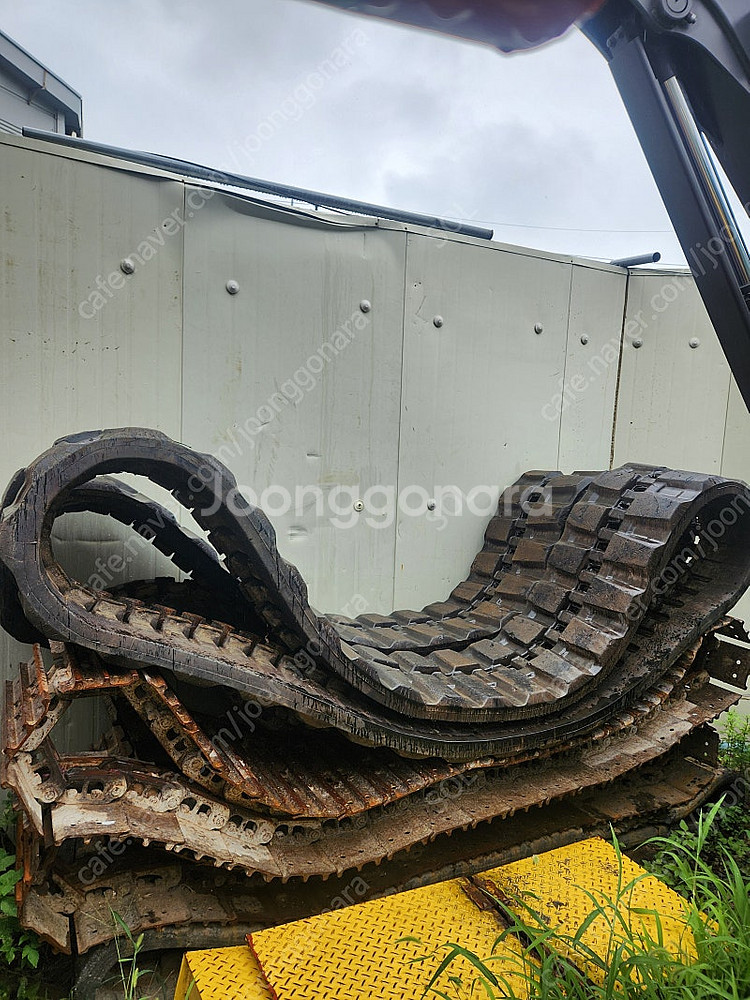 얀마 05 SV100 일본 오리지널 순정 고무트랙--1