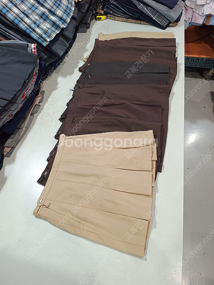 중고 교복치마 사이즈68 10장 택포34000--2