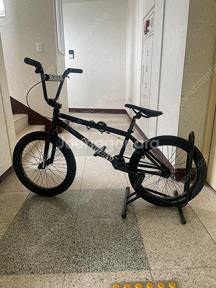 Sunday BMX Scout 20인치 매트블랙--0