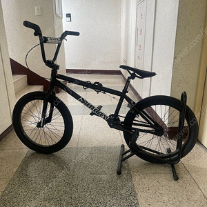 Sunday BMX Scout 20인치 매트블랙