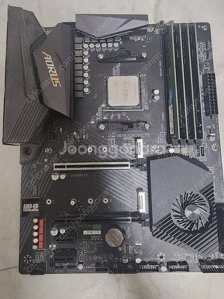 5800x3d + x570보드 + 32GB램 팝니다.--3