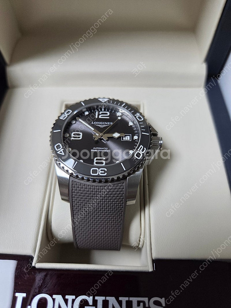론진 하콘 러버 그레이 41mm--7