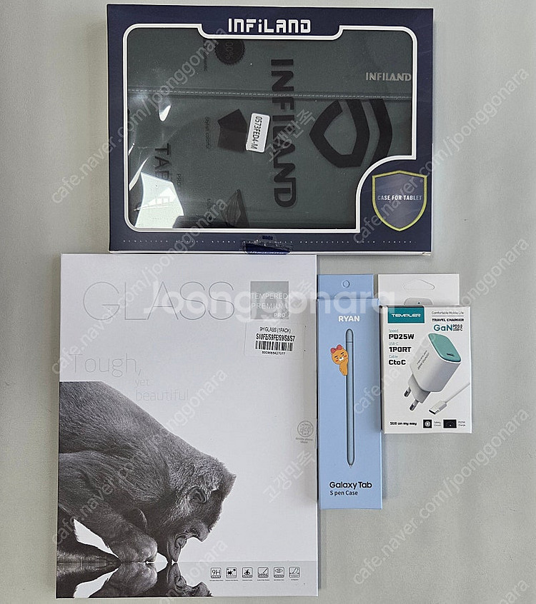 삼성 갤럭시탭 S9 5G, 액세서리 4종 새상품 일괄 90만원에 팔아요~--2