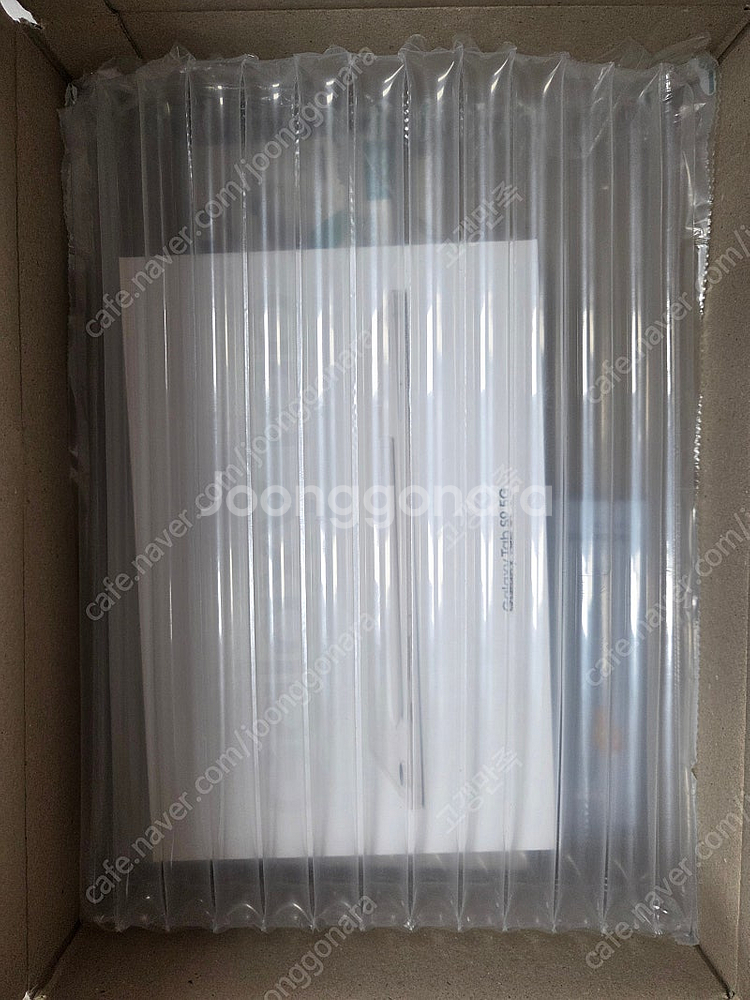 삼성 갤럭시탭 S9 5G, 액세서리 4종 새상품 일괄 90만원에 팔아요~--4