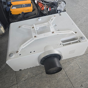 파나소닉 pt-ex600e 6000안시 팝니다.