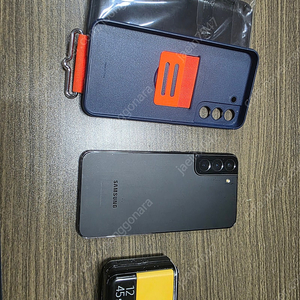 인천) 갤럭시s22플러스 256G 블랙 팝니다.