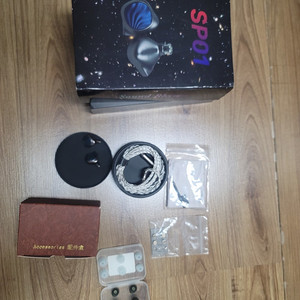 사운드라임 SP01 4.4mm 이어폰팝니다.