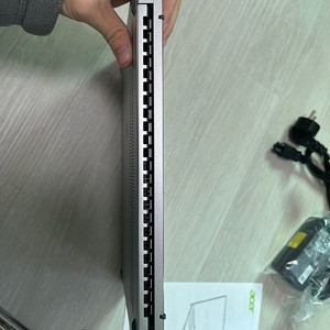 acer swift go 14 (intel) + 팝니다(100w pd충전기, 키크론b1 유무선 키보드 포합)