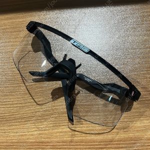 자전거고글 변색렌즈 미러렌즈 tag선글라스 판매합니다 (미개봉)