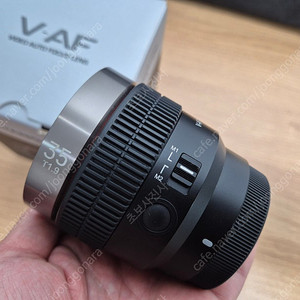 삼양 vaf 35mm 1.9 소니용 팝니다