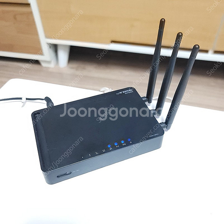 유무선 공유기 아이피타임 ipTIME N704A 판매합니다.--1