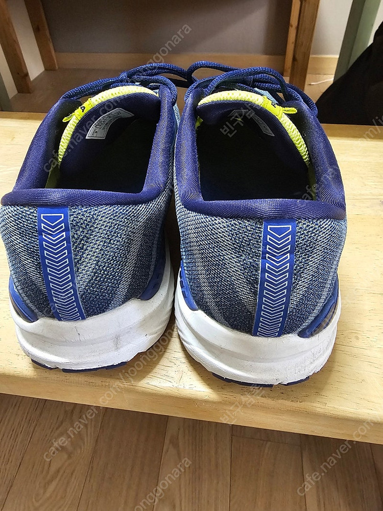 BROOKS 브룩스 라벤나10 270 이미지