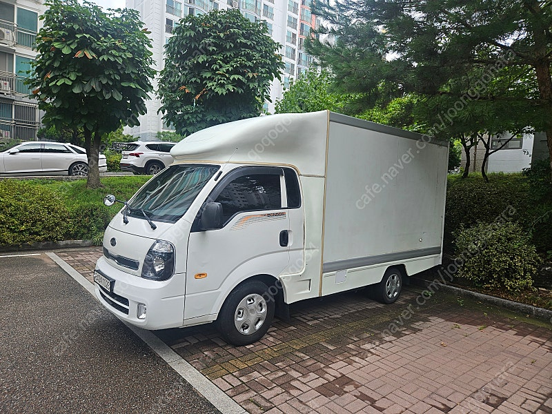 13년식22만 봉고3 워크스루밴 팝니다 캠핑카 이미지