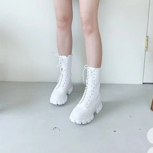 5cm 통굽 흰색 워커 부츠 230 에이블리 지그재그 무신사
