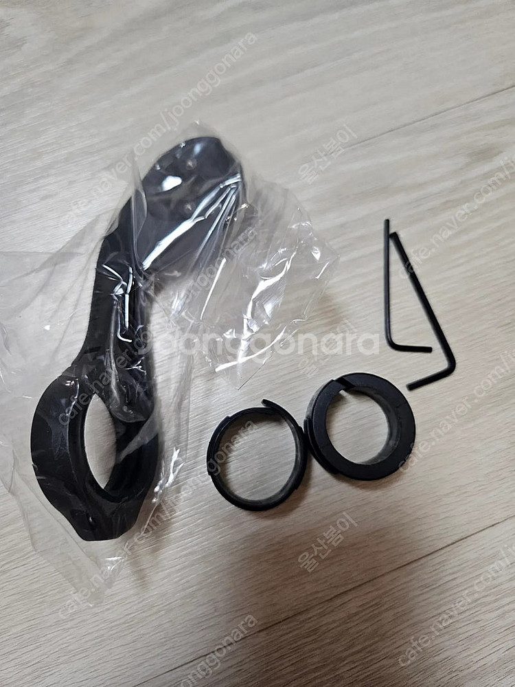 가민 순정 거치대 신품 2개--0