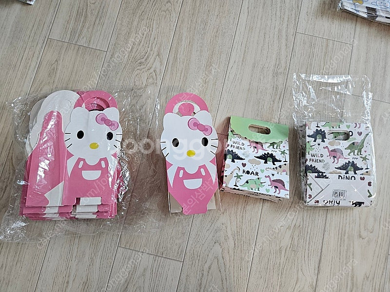 키티와 공룡 DIY선물박스 포장봉투--0