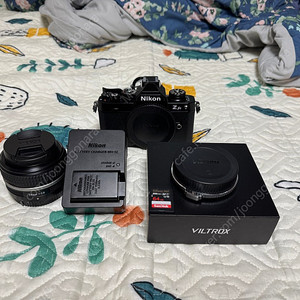 니콘 Zfc 28mm 렌즈킷 (보증O) 판매합니다.