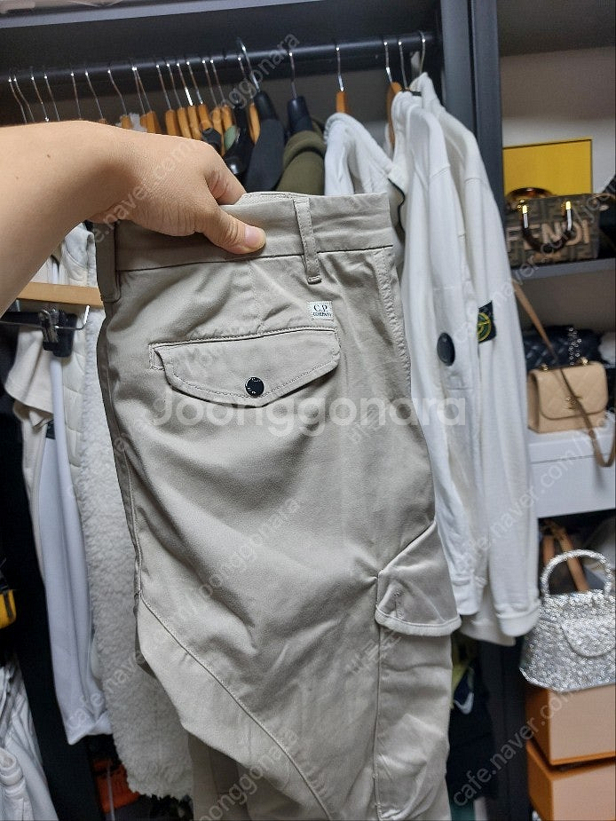 cp컴퍼니 카고바지 베이지 신상 46사이즈--9