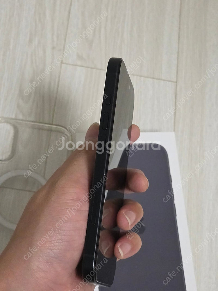아이폰16 256GB 자급제 블랙--5