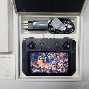 DJI 스마트 컨트롤러 판매합니다~!!!