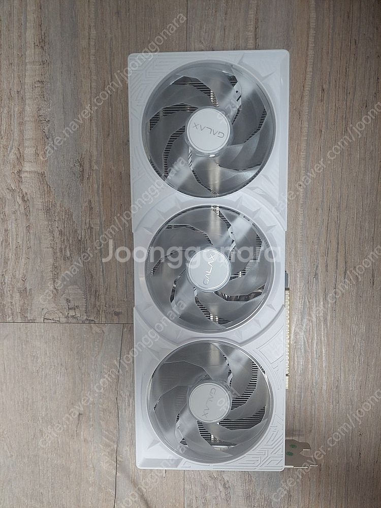 갤럭시 RTX 5070ti White oc 16gb--0
