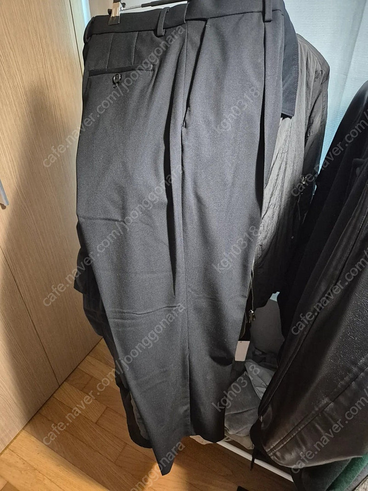 새상품(34) 무탠다드 와이드 히든 밴딩 슬랙스 블랙--1