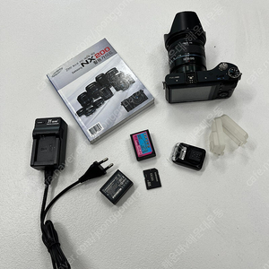 (판매) 사기꾼/타사이트유도바로신고함 삼성 미러리스 카메라 NX200 풀세트 (택배포함)