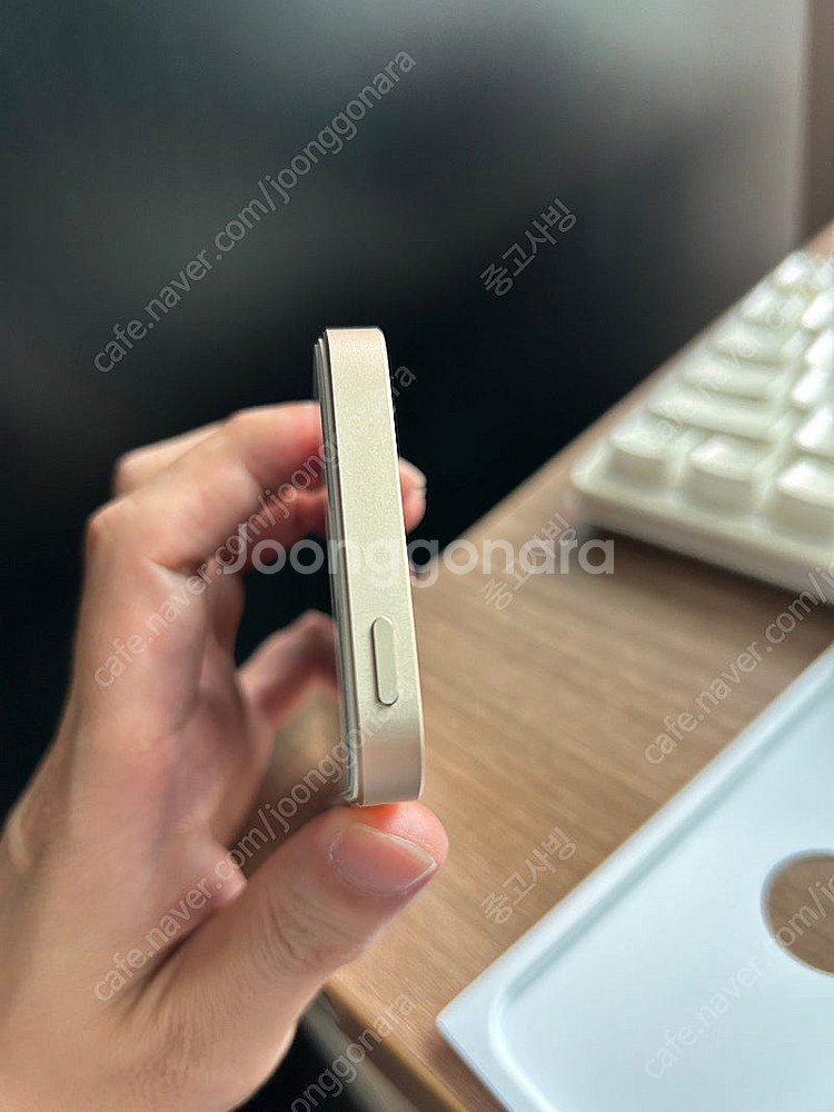 아이폰 SE(1세대) 32GB, 골드, IOS 12.3...--7
