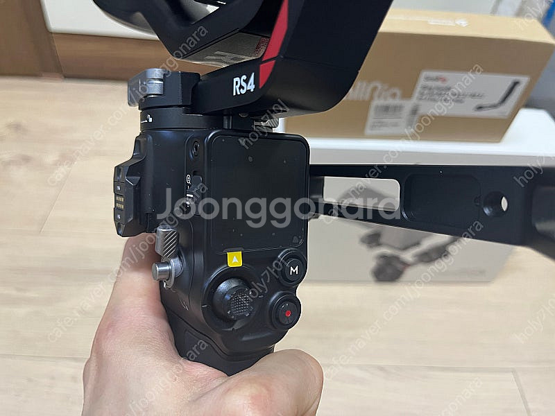 [서울 직 / 택배] DJI Ronin RS4 + 핸들...--2