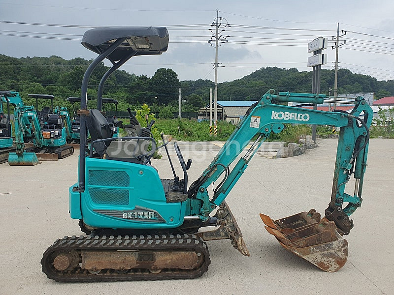 코벨코 SK17 미니굴삭기 2019년식 1300만원--2