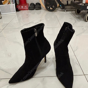 킴스어패럴 스웨이드앵글부츠