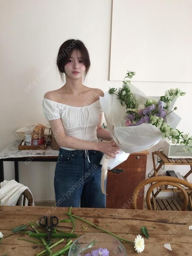 새상품) 샵모도 로즈 밴딩 티셔츠 화이트 이미지
