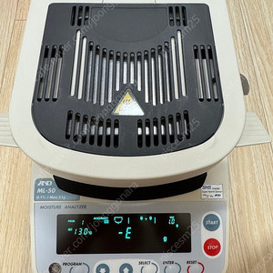 AND ML-50 가열식 수분측정기 (수분율측정기,수분분석기)팝니다.